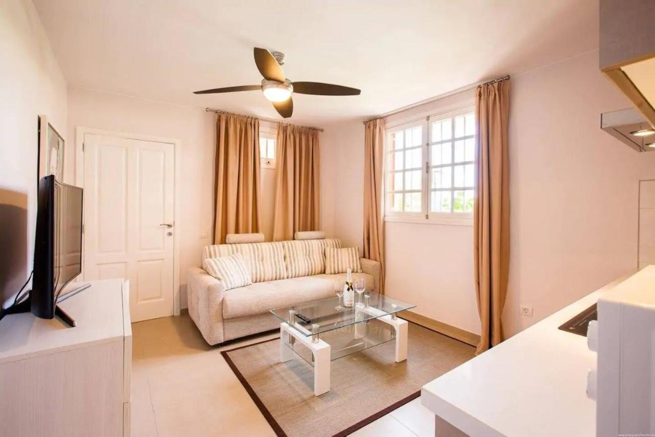 1 Bedroom Apartment For 4 People In Tenerife 아데제 외부 사진